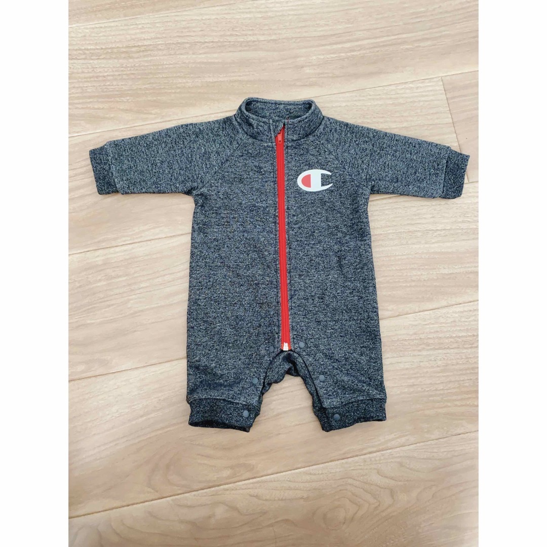 Champion(チャンピオン)のchampion ロンパース　2枚セット キッズ/ベビー/マタニティのベビー服(~85cm)(ロンパース)の商品写真