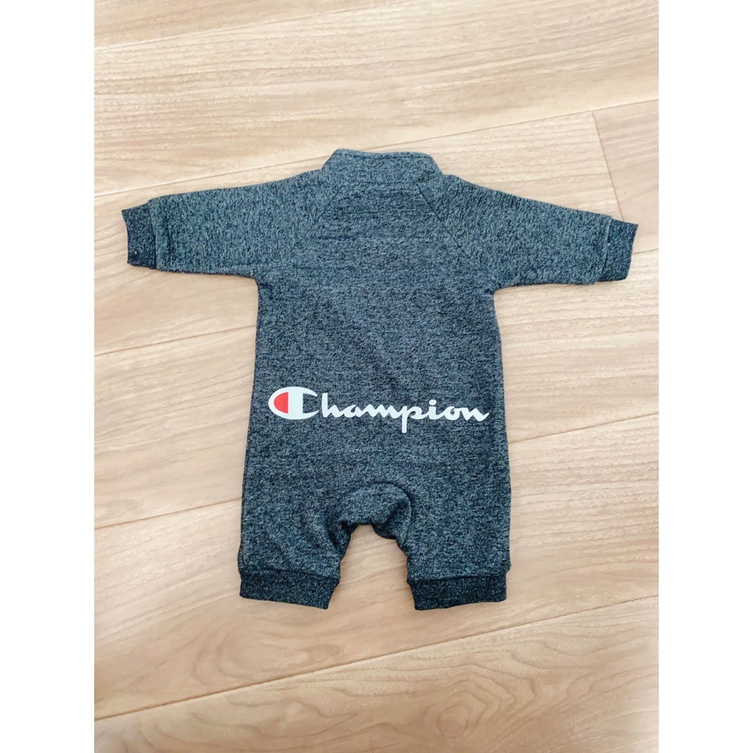 Champion(チャンピオン)のchampion ロンパース　2枚セット キッズ/ベビー/マタニティのベビー服(~85cm)(ロンパース)の商品写真