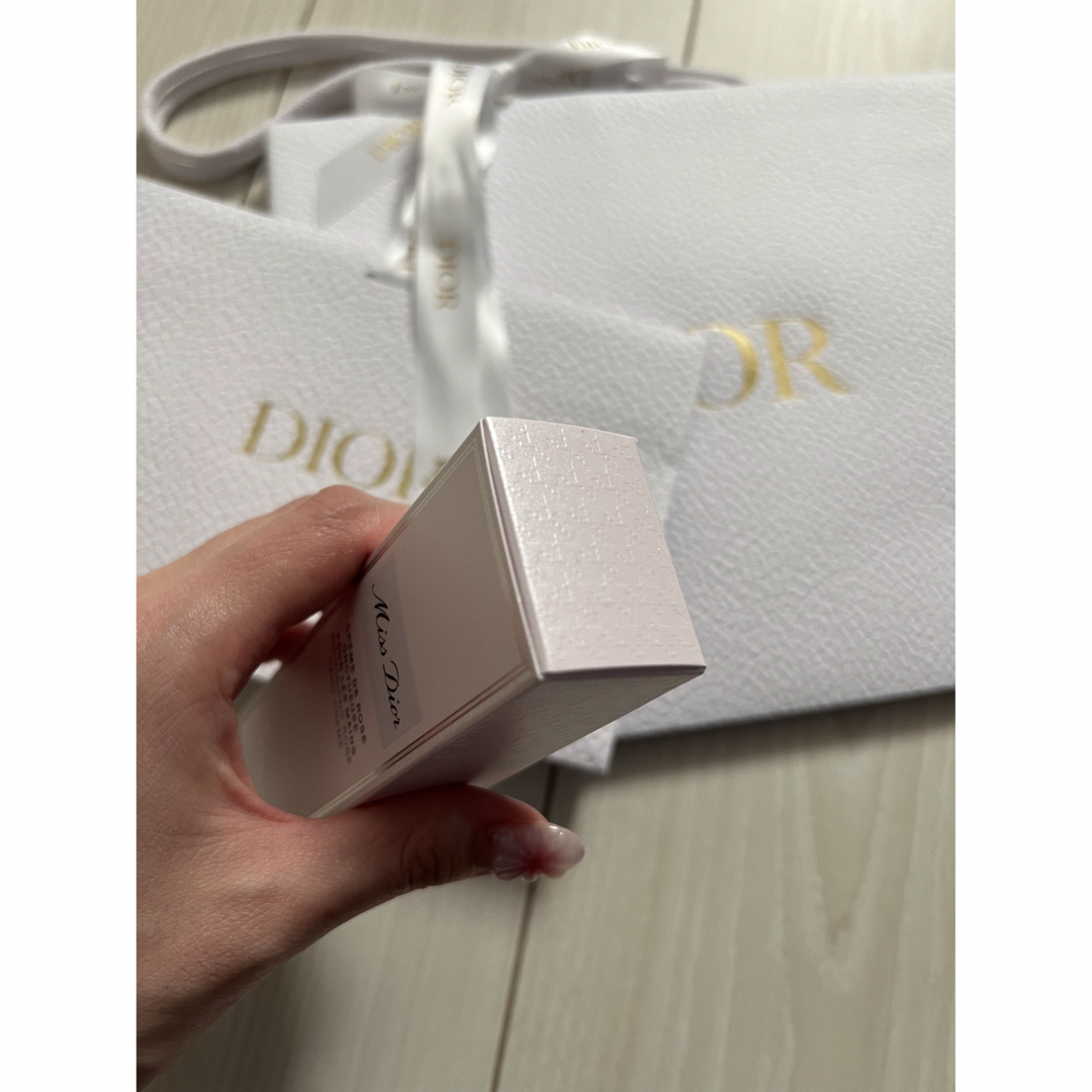 Dior(ディオール)のディオールハンドクリーム コスメ/美容のボディケア(ハンドクリーム)の商品写真