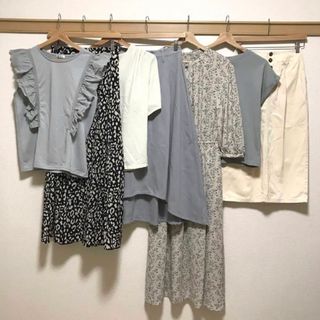 レディース服まとめ売り&服箱♡|フリマアプリ ラクマ