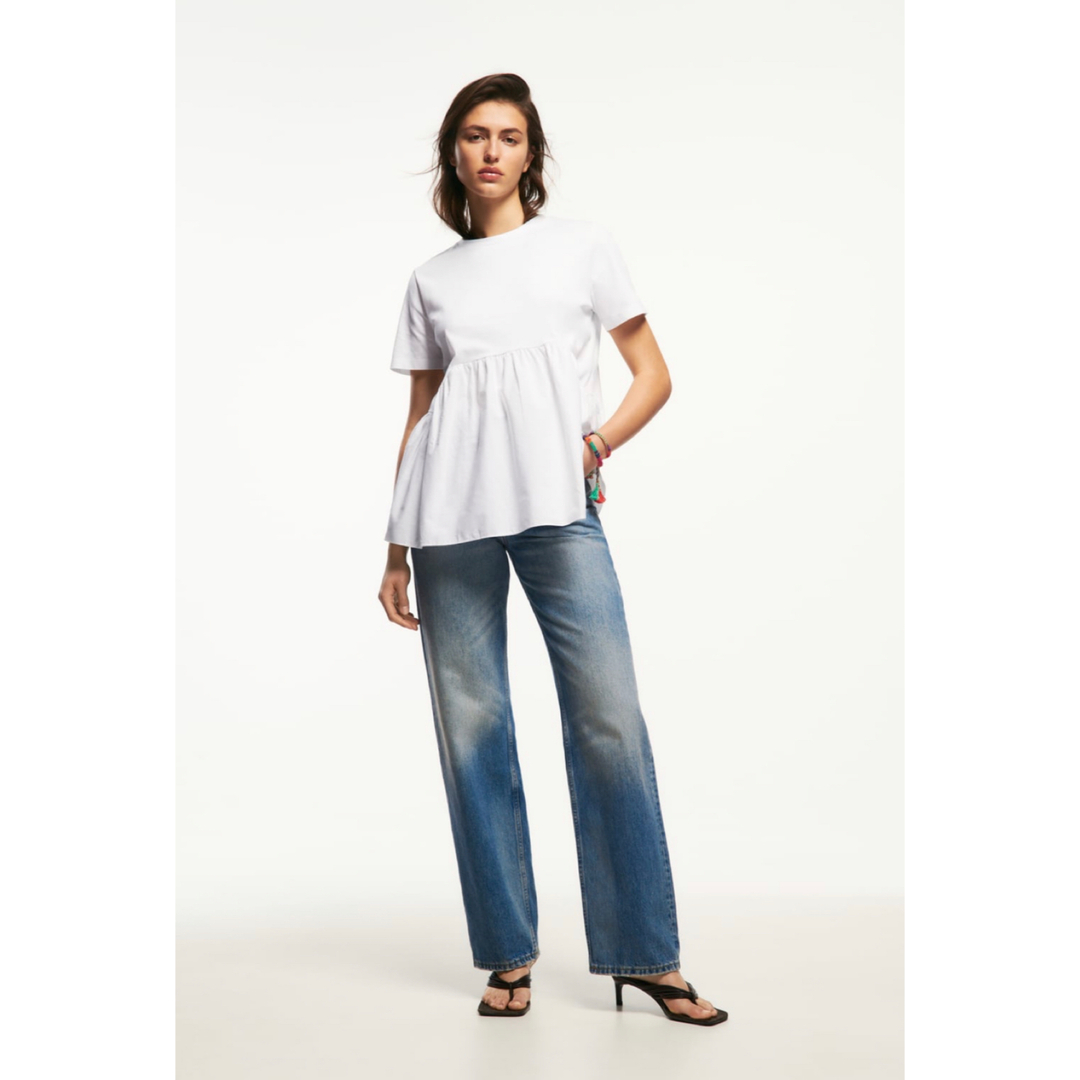 ZARA(ザラ)のZARA コントラストぺプラムTシャツ　ホワイト レディースのトップス(Tシャツ(半袖/袖なし))の商品写真