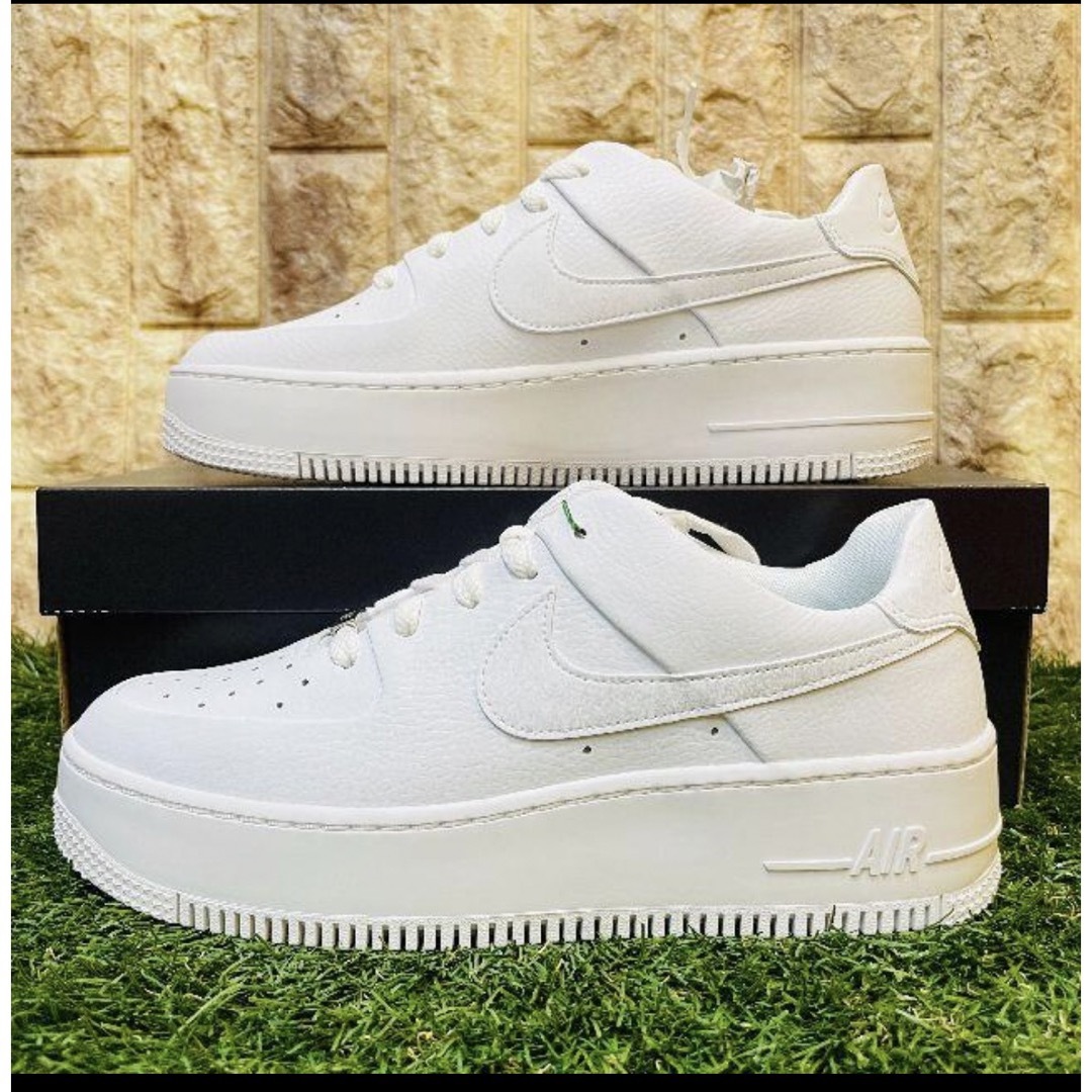 NIKE サイズ24.5cm W AF1 SAGE LOW レディースの靴/シューズ(スニーカー)の商品写真