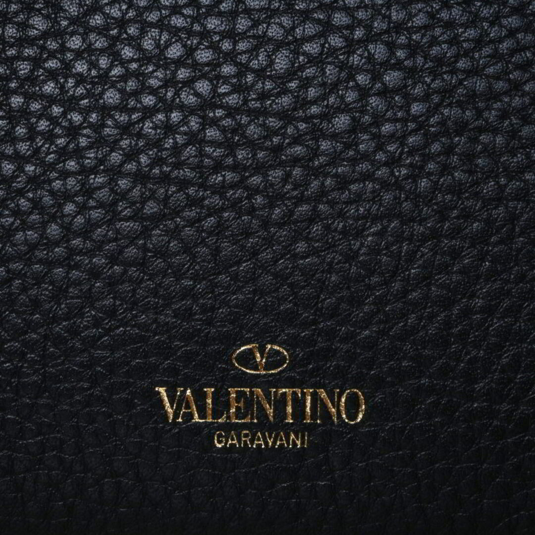 VALENTINO(ヴァレンティノ)のVALENTINO ロックスタッズ グレイニー スモール クロスボディ バッグ レディースのバッグ(ショルダーバッグ)の商品写真