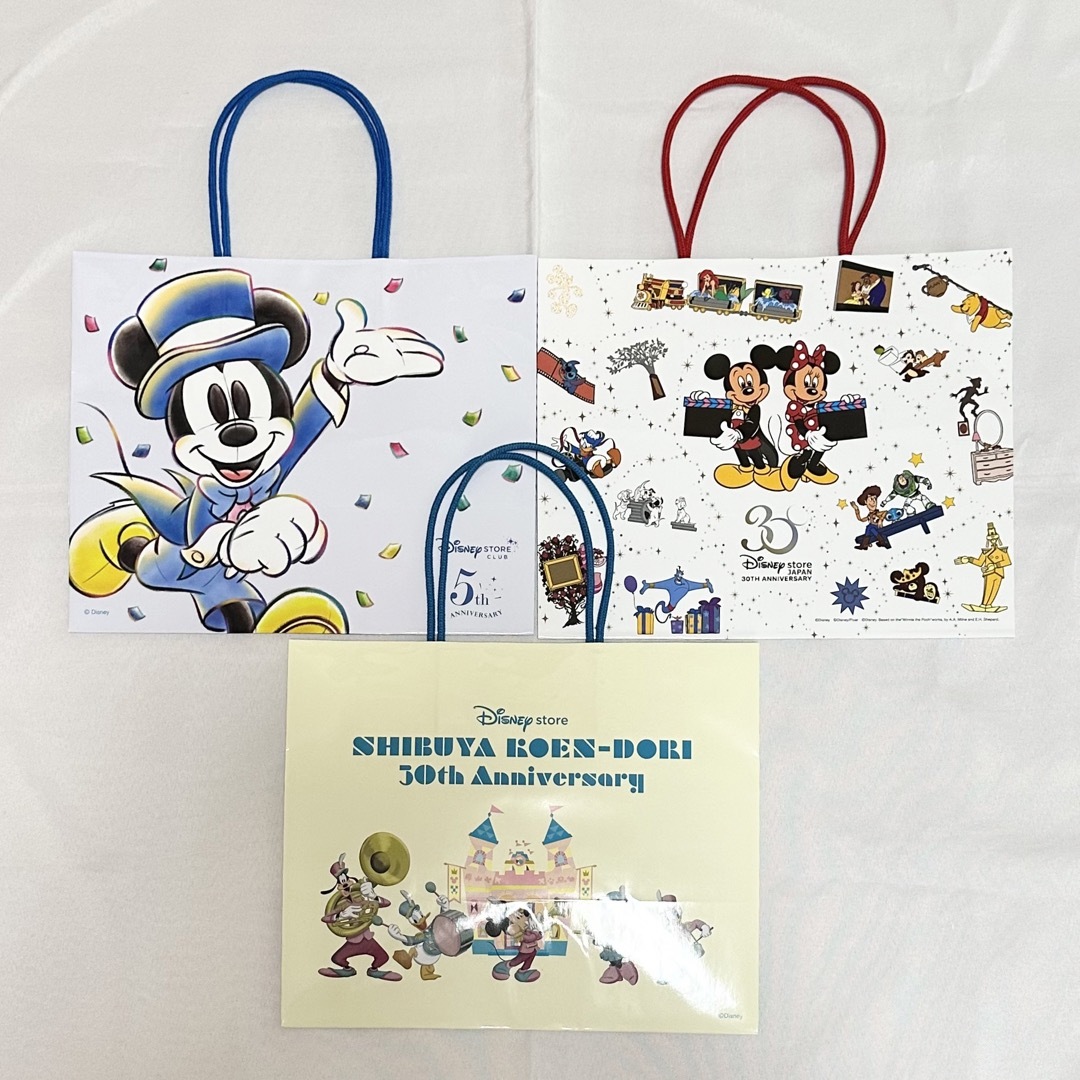 Disney - <新品>ディズニーストア ショッピングバッグ 3枚セット 紙袋