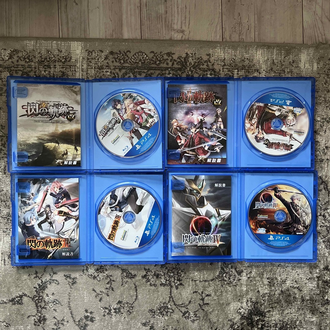 PlayStation4(プレイステーション4)の英雄伝説 閃の軌跡シリーズ4本セット エンタメ/ホビーのゲームソフト/ゲーム機本体(家庭用ゲームソフト)の商品写真