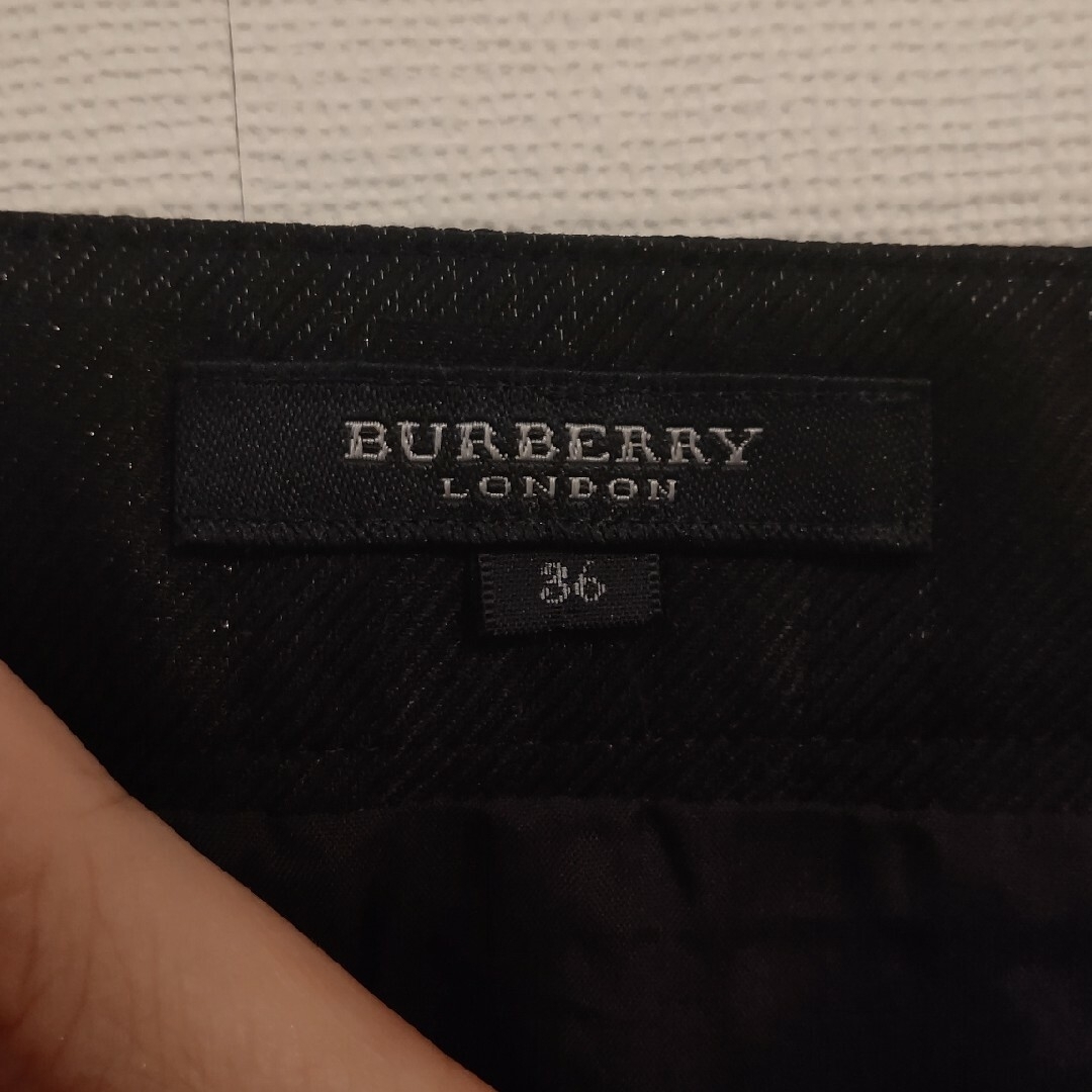BURBERRY(バーバリー)のBURBERRY London 美品スカート◆三陽商会 レディースのスカート(ひざ丈スカート)の商品写真
