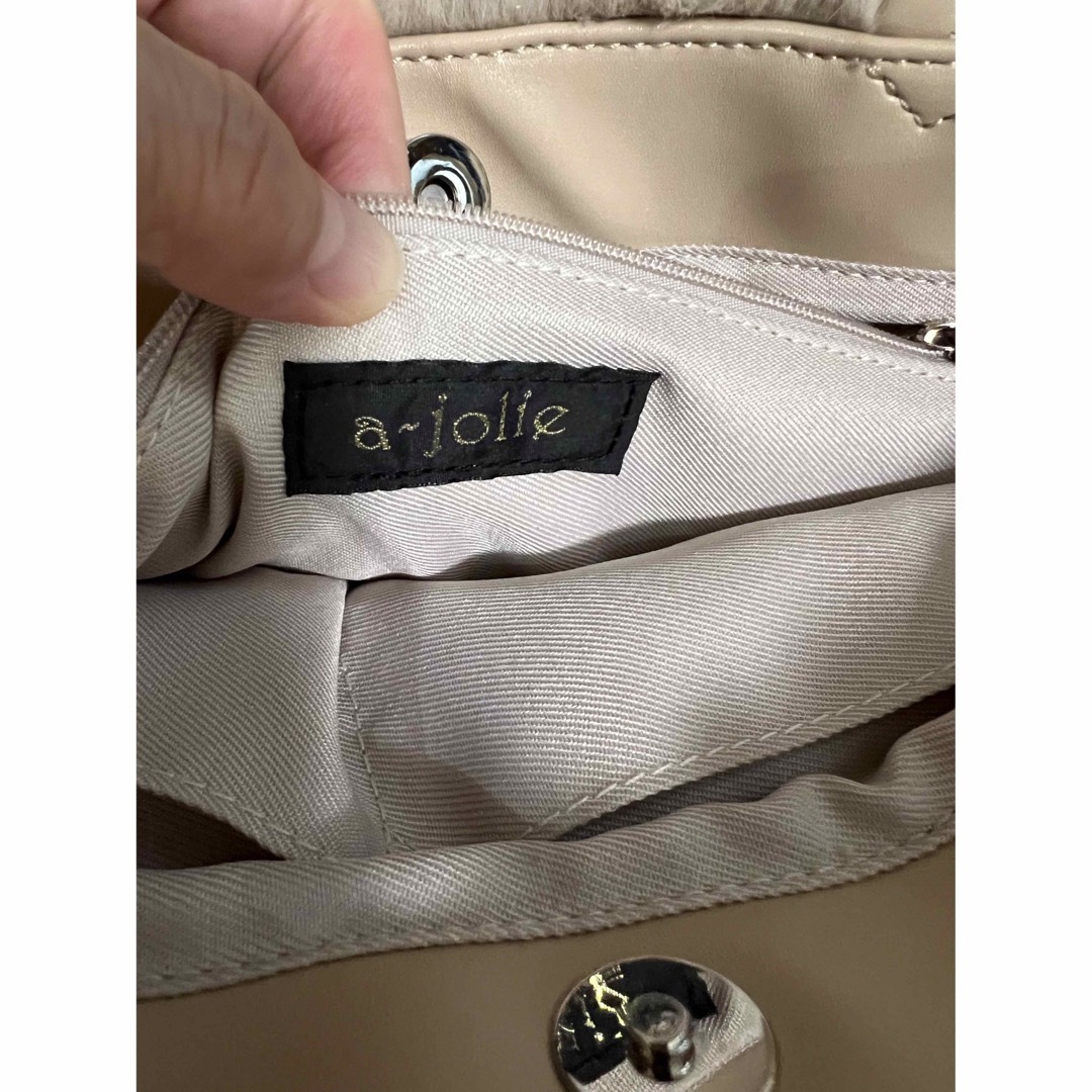 a-jolie(アジョリー)のアジョリー　ポーチ付きファートートバッグ レディースのバッグ(トートバッグ)の商品写真
