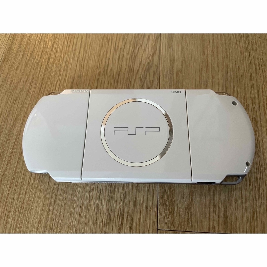 PSP-3000 箱付　美品　バッテリーパック無し