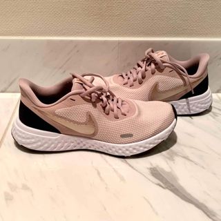 ナイキ(NIKE)のNIKE ナイキ　スニーカー　レディース(スニーカー)