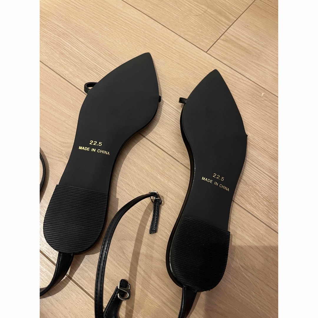 Louren pointed strap sandal / ブラック