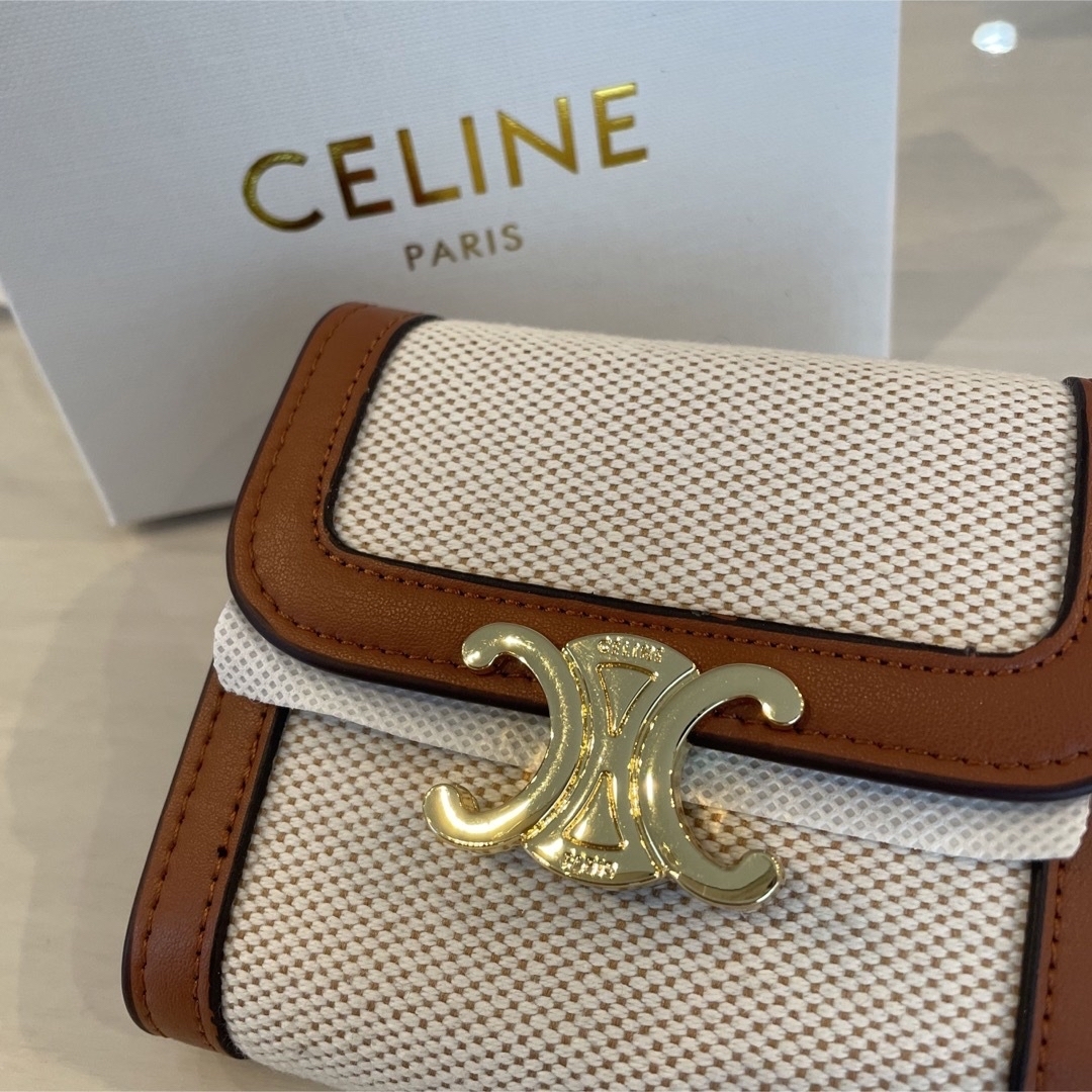 celine(セリーヌ)のCELINE セリーヌ トリオンフ 三つ折財布 レディースのファッション小物(財布)の商品写真