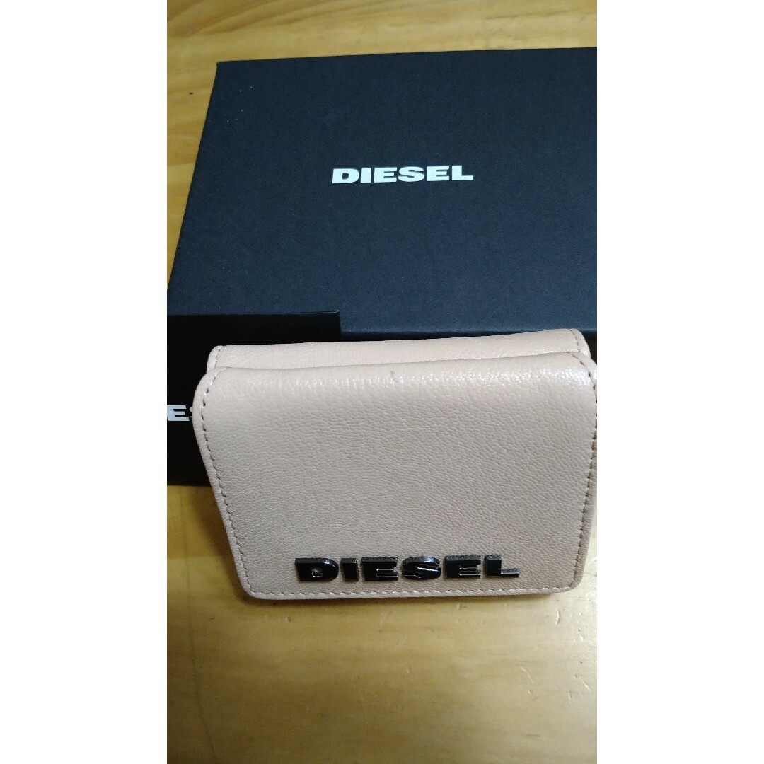 ★新品未使用★DIESEL　ピンク　財布