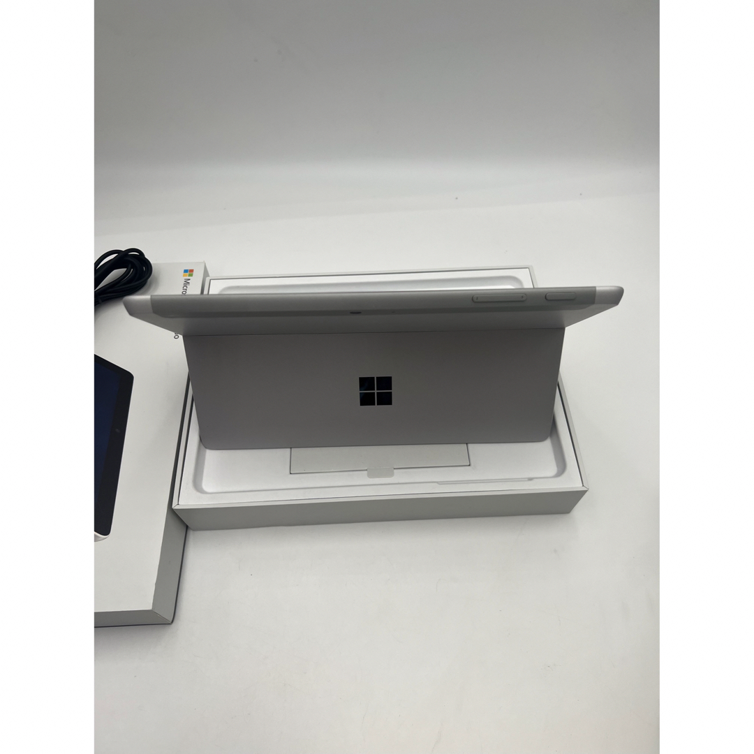 Microsoft(マイクロソフト)の Microsoft Surface Go / Model:1824  スマホ/家電/カメラのPC/タブレット(タブレット)の商品写真