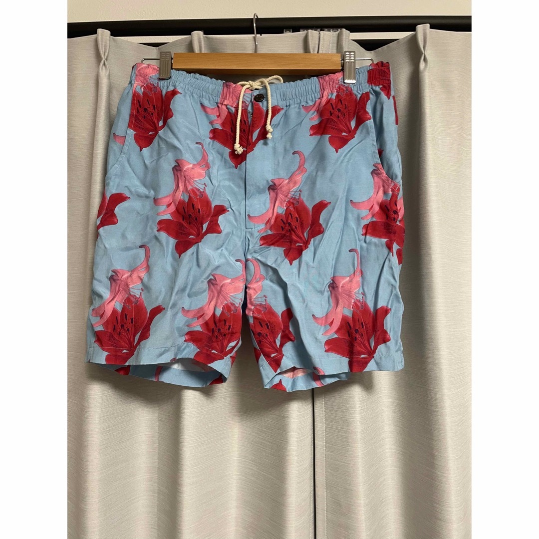 HAWAIIAN PANTS ショートパンツ(花柄ハワイアンパンツ) 百合 | フリマアプリ ラクマ
