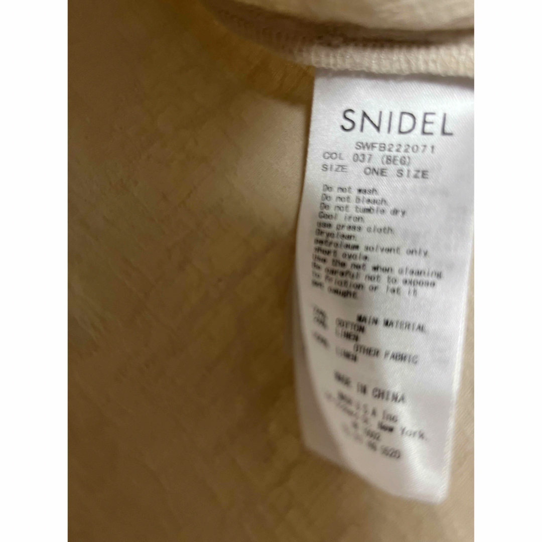 SNIDEL(スナイデル)のsnidel スナイデル　ブラウス レディースのトップス(シャツ/ブラウス(半袖/袖なし))の商品写真