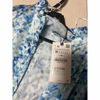 ザラ(ZARA)のZara floral blue dress M(ロングワンピース/マキシワンピース)