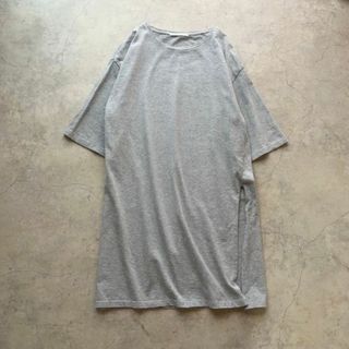 アーバンリサーチ(URBAN RESEARCH)のURBAN RESEARCH サイドスリット Tシャツワンピース(カットソー(半袖/袖なし))