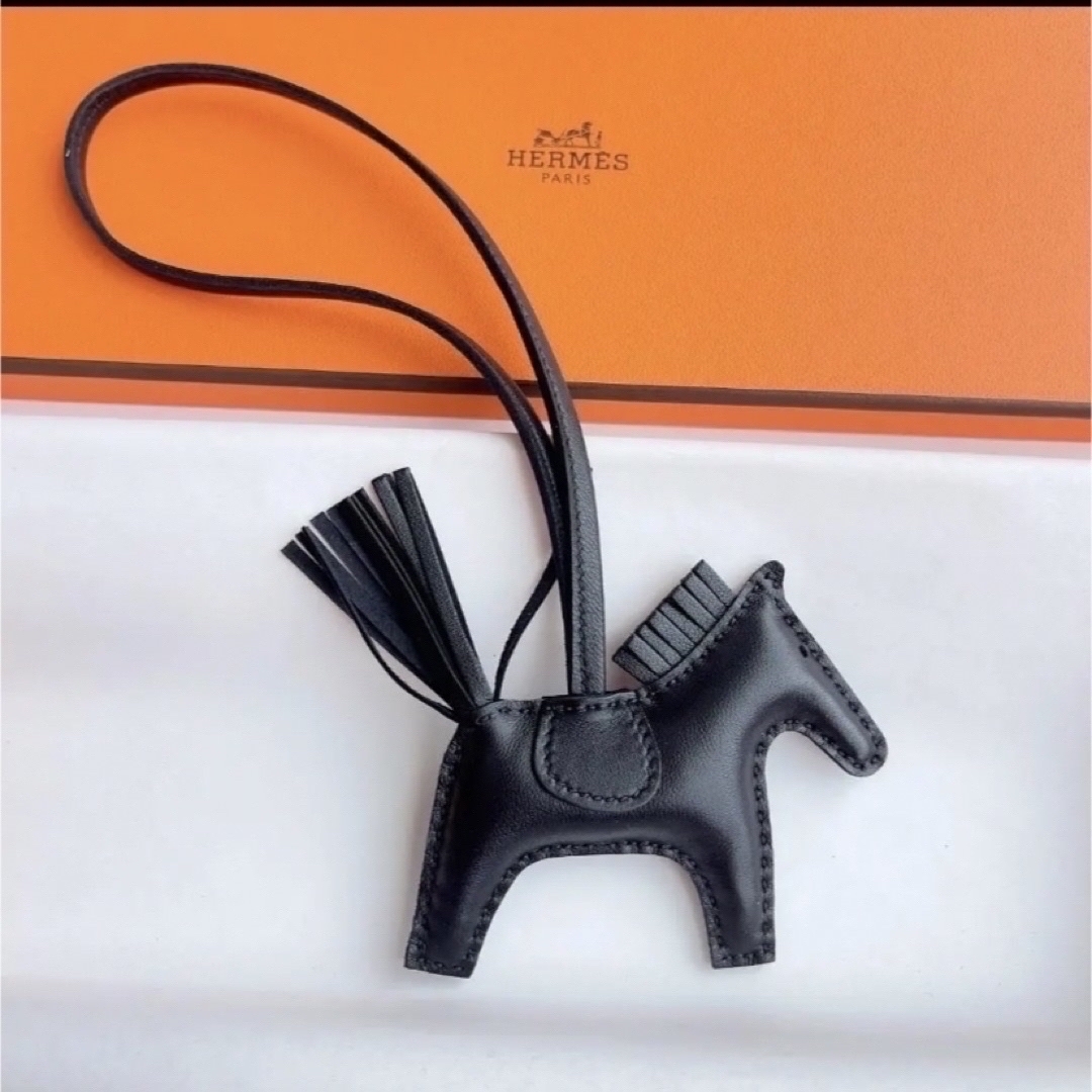 新品・未使用】HERMESエルメス チャーム ロデオ 黒 So blackPM 新品・未使用】HERMESエルメス チャーム ロデオ 黒 So blackPM
