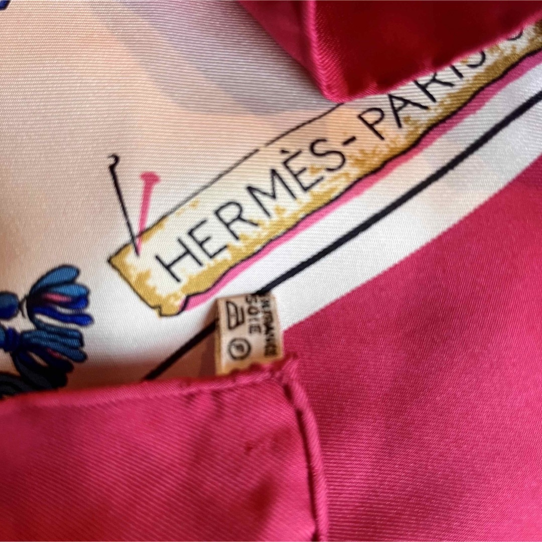 Hermes(エルメス)のエルメス　カレ90 タッセル柄　シルクスカーフ 美品　大判　スカーフ　ストール レディースのファッション小物(バンダナ/スカーフ)の商品写真