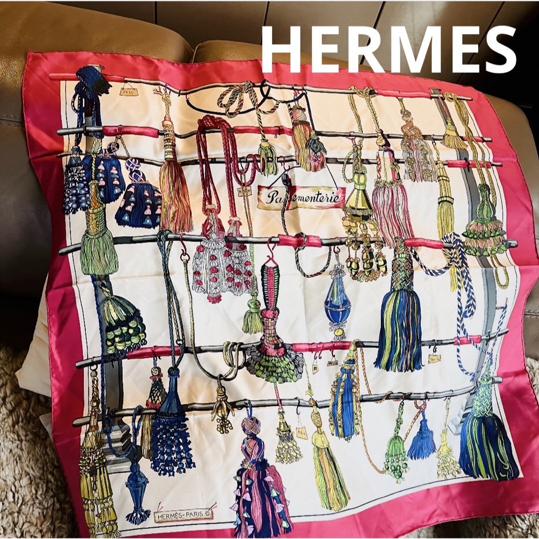 Hermes(エルメス)のエルメス　カレ90 タッセル柄　シルクスカーフ 美品　大判　スカーフ　ストール レディースのファッション小物(バンダナ/スカーフ)の商品写真