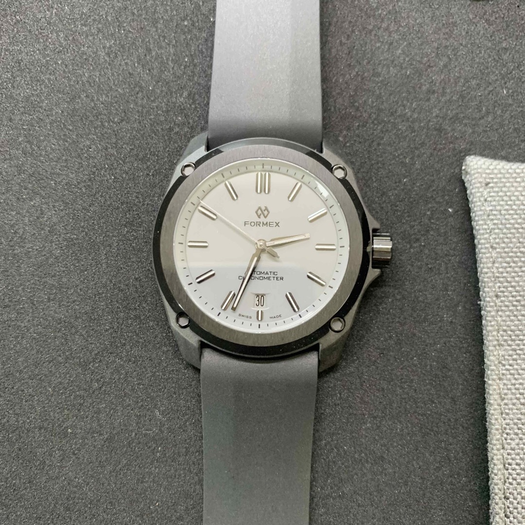 FORMEX ESSENCE LEGGERA 41mm COOL GREY