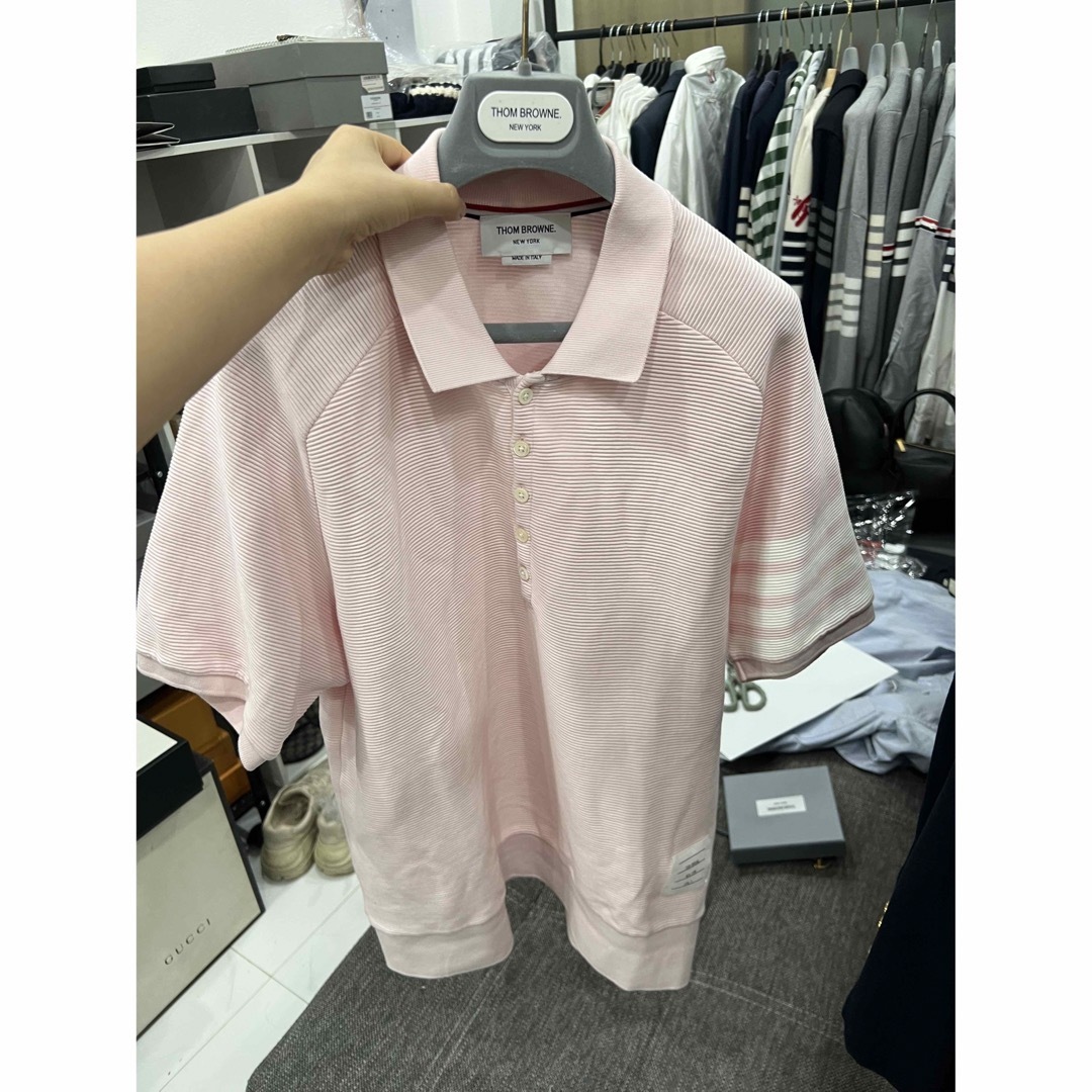 一度だけ着用したピンクのポロシャツ　サイズ　4