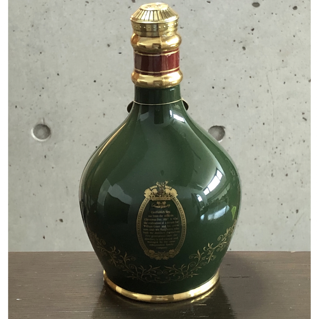 グレンフィディック 18年 陶器 緑 750ml