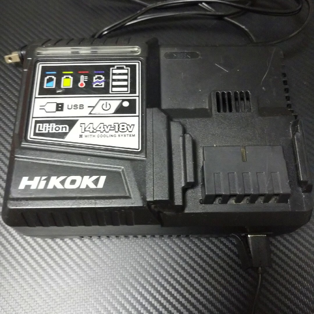 日立(ヒタチ)のHiKOKI 急速充電器 UC 18YDL《中古》 スポーツ/アウトドアの自転車(工具/メンテナンス)の商品写真