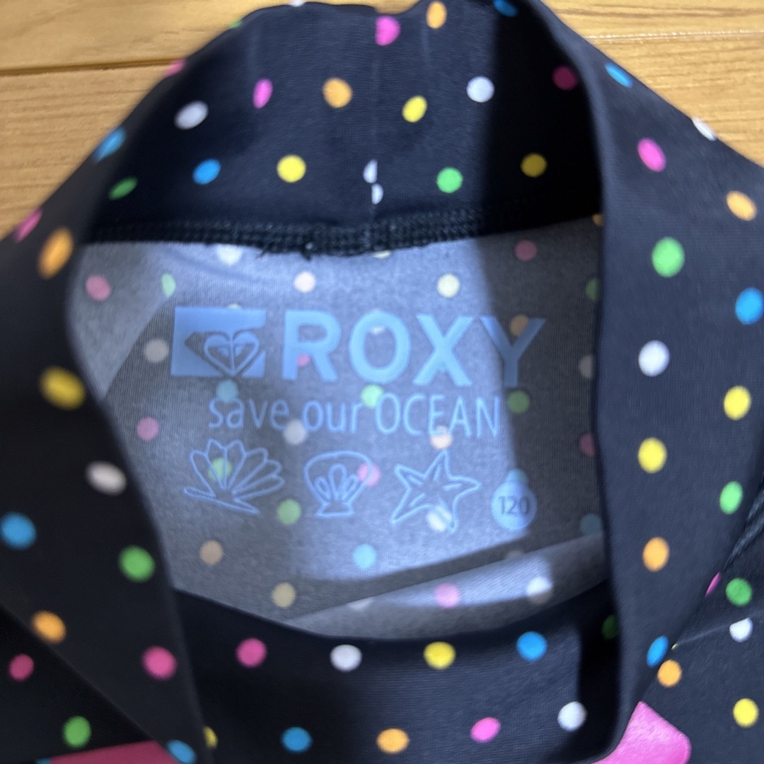 Roxy(ロキシー)のROXY  ラッシュガード kids☆120 キッズ/ベビー/マタニティのキッズ服女の子用(90cm~)(水着)の商品写真