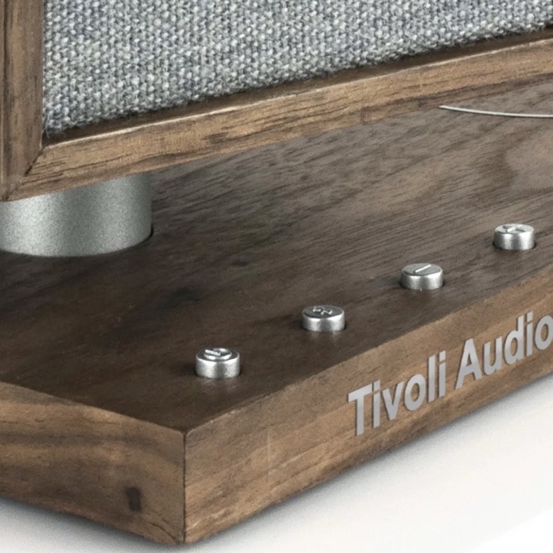 Tivoli Audio(チボリオーディオ)のTivoli Revive (ウォルナット/グレー)新品 スマホ/家電/カメラのオーディオ機器(スピーカー)の商品写真