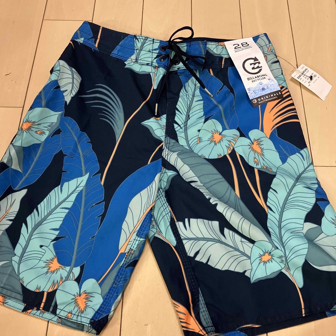 海パン新品未使用　サーフパンツ　ビラボン　BILLABONG