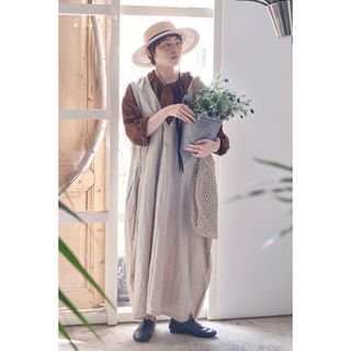 ネストローブ(nest Robe)のノアリア様限定☆です🙂値下げ☆😆ブラックリネン バックVネックワンピース(ロングワンピース/マキシワンピース)