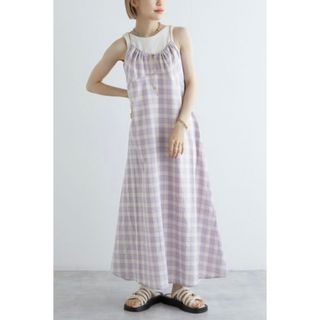 ダブルクローゼット(w closet)の新品 W closet ドロストチェックキャミワンピース カラー ラベンダー(ロングワンピース/マキシワンピース)