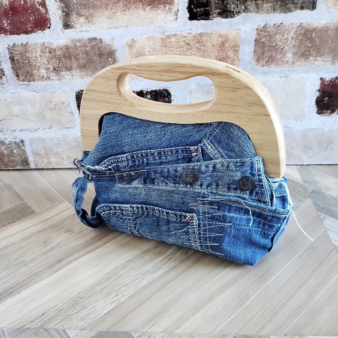 デニムリメイク☺︎木製がま口バッグ👛👖