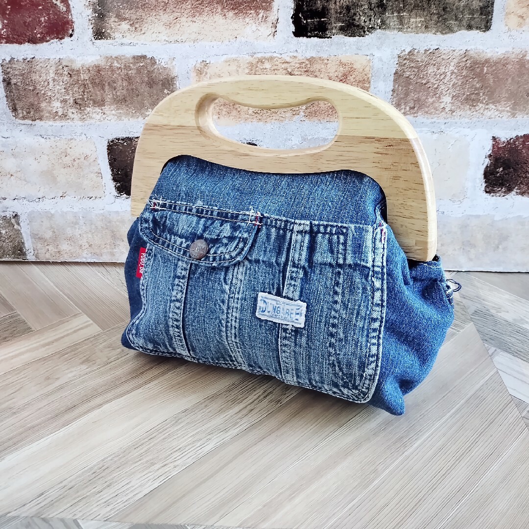 安さの秘密 デニムリメイク☺︎木製がま口バッグ???????? バッグ