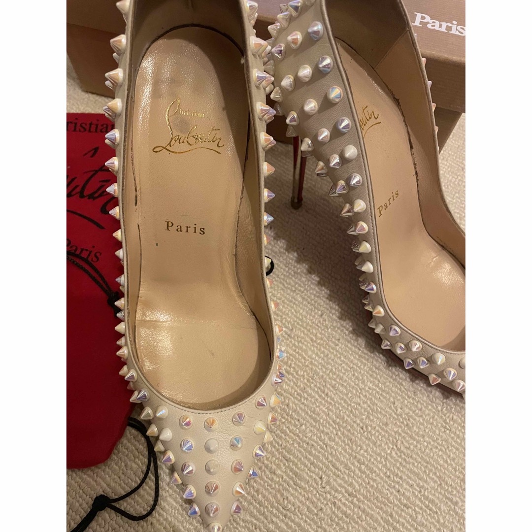 Christian Louboutin(クリスチャンルブタン)のクリスチャンルブタン　スタッズパンプス　37.5 レディースの靴/シューズ(ハイヒール/パンプス)の商品写真