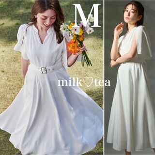 ノエラ(Noela)の新品タグ付き ノエラ 袖スリットワンピース ホワイト Mサイズ(ロングワンピース/マキシワンピース)