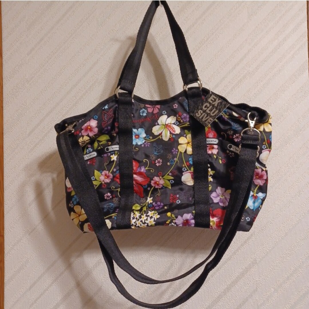 LeSportsac　トロピカルフローラル