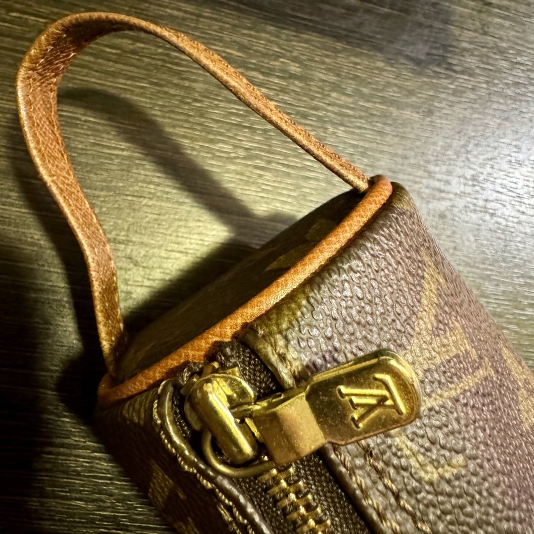 美品 正規 ルイ ヴィトン モノグラム パスポートケース ポーチ 通帳