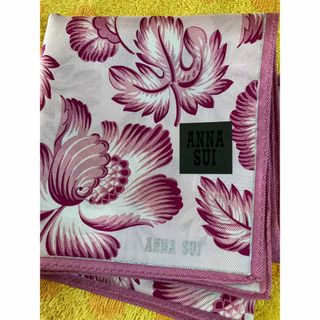 アナスイ(ANNA SUI)のアナスイ  シルクスカーフ　花葉柄ピンク(バンダナ/スカーフ)