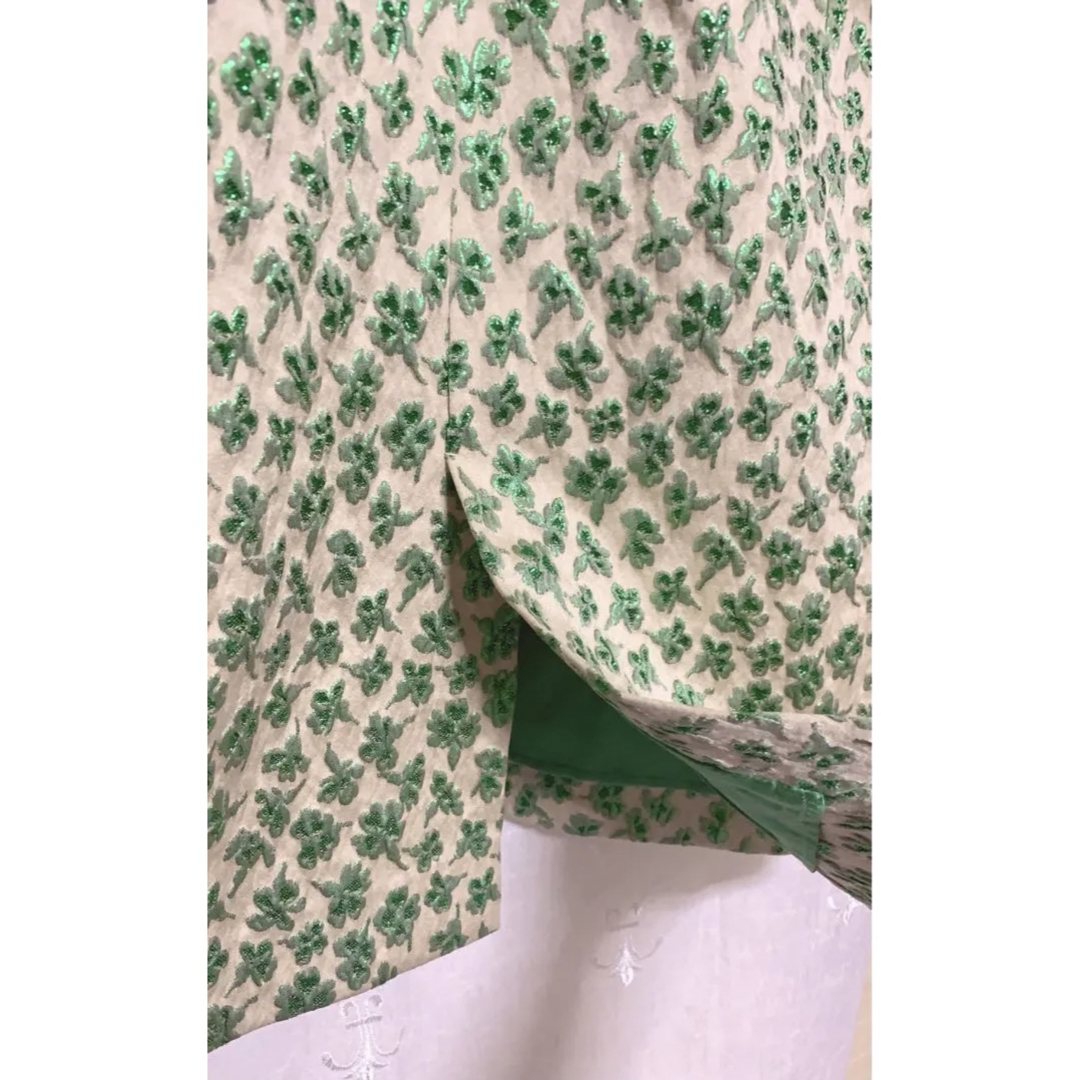 Drawer(ドゥロワー)のDrawer ドゥロワー クローバー柄ジャガードスカート レディースのスカート(ひざ丈スカート)の商品写真
