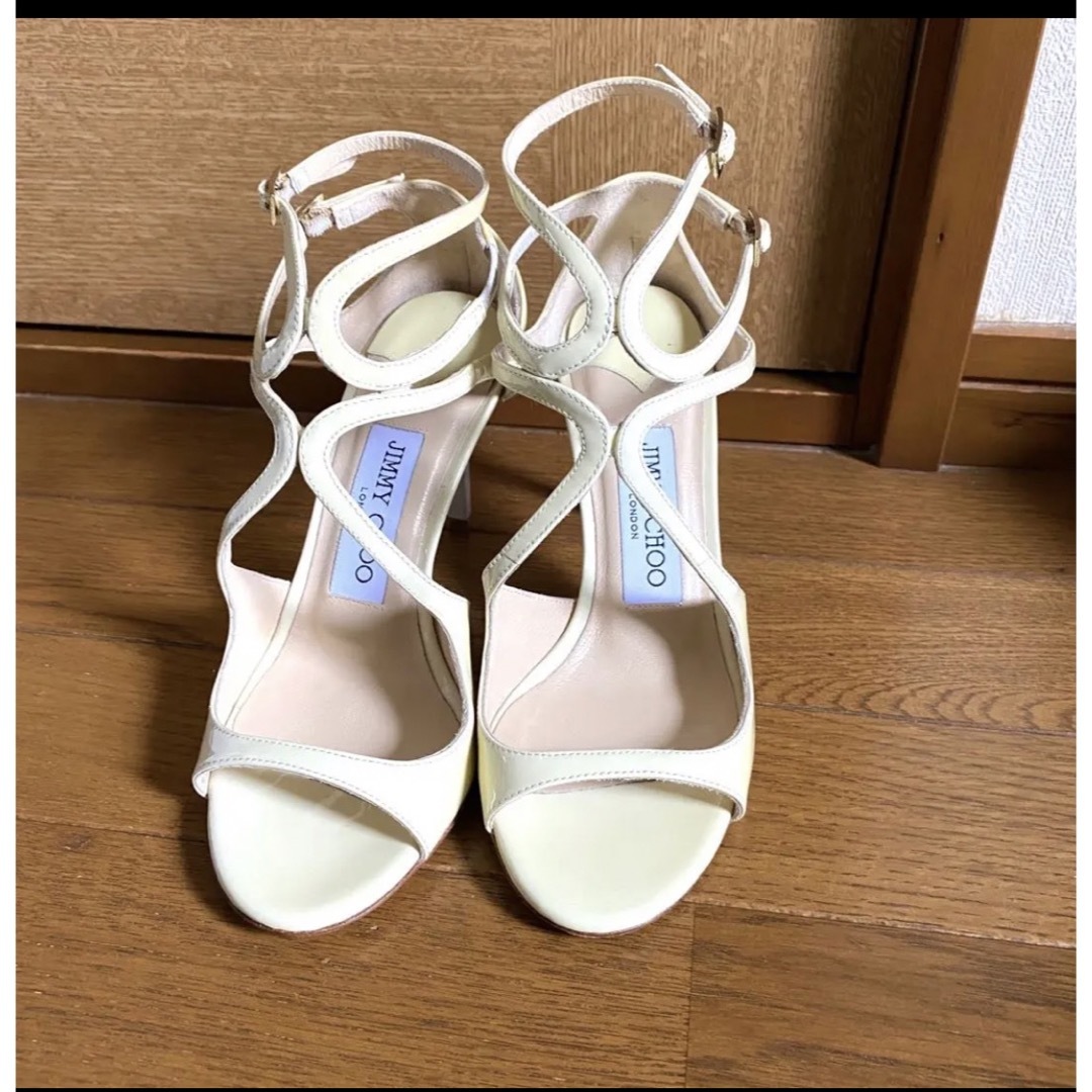 JIMMY CHOO - ジミーチュウ パテントオフホワイト サンダル サイズ