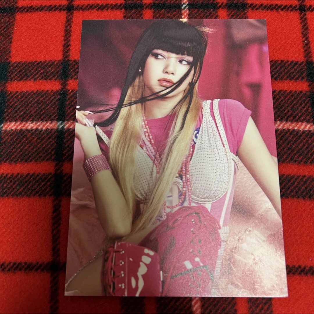 BLACKPINK(ブラックピンク)のBLACKPINK born pink アルバム　ポストカード　リサ エンタメ/ホビーのCD(K-POP/アジア)の商品写真