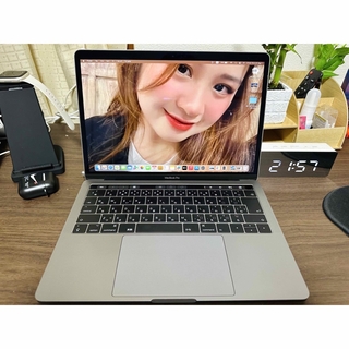 マック(Mac (Apple))のApple MacBook Pro Retina 13インチTouch Bar(ノートPC)