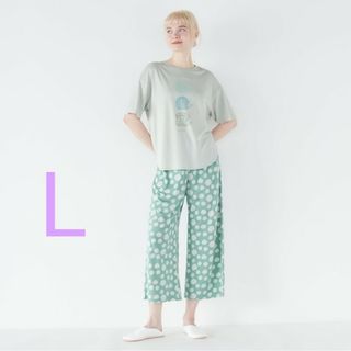 ユニクロ(UNIQLO)のUNIQLO リサラーソン ルームセット L ルームウェア 部屋着 パジャマ(ルームウェア)