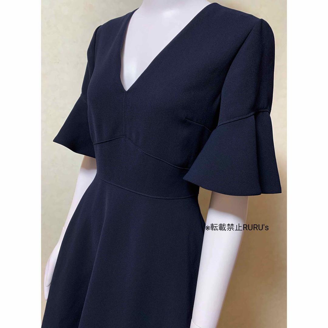 TED BAKER - 美品 TED BAKER Vネック×フレアスリーブ ワンピースドレス