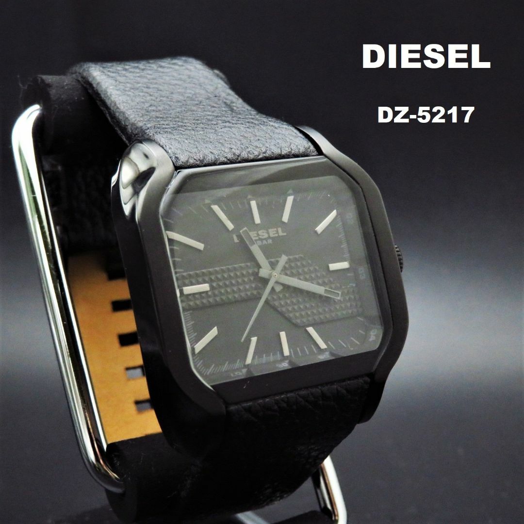 DIESEL(ディーゼル)のDIESEL 腕時計 DZ-5217 ブラック シンプルデザイン メンズの時計(腕時計(アナログ))の商品写真