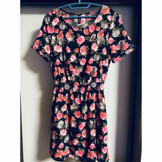 【新品】H&M 花柄ワンピース