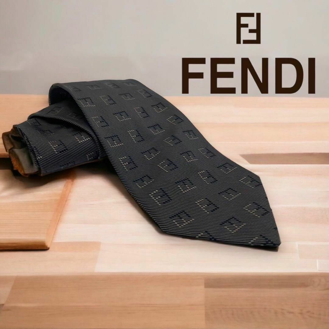 FENDI フェンディ　ネクタイ　焦げ茶色　Zuccaズッカ柄　総柄