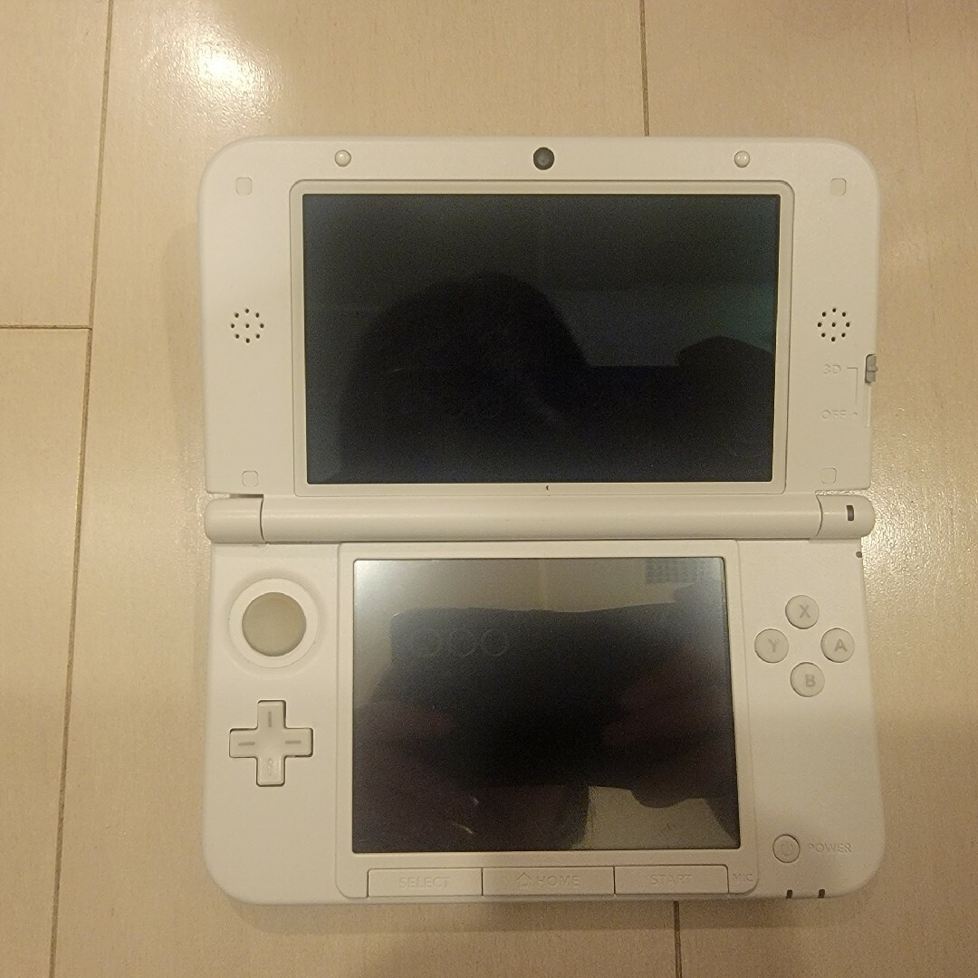 ニンテンドー3DS LL とびだせ どうぶつの森パックバージョン 1